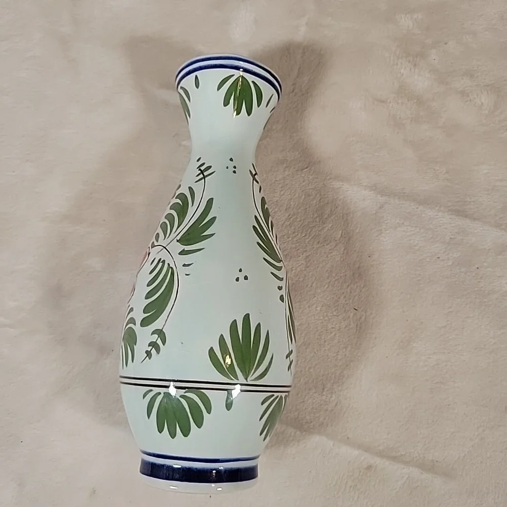 Vintage DELFT Holland Blue White‎ Floral Vase 7